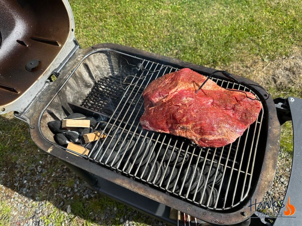 PK-grillen med brisket på gallret.