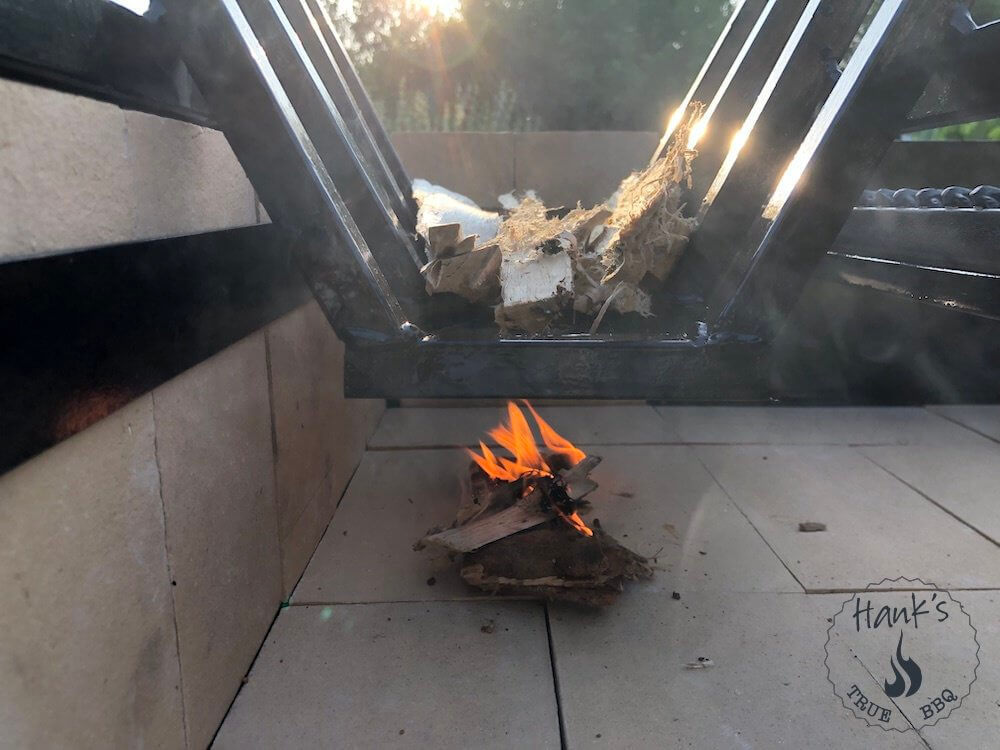 Starting a fire in a Parrilla