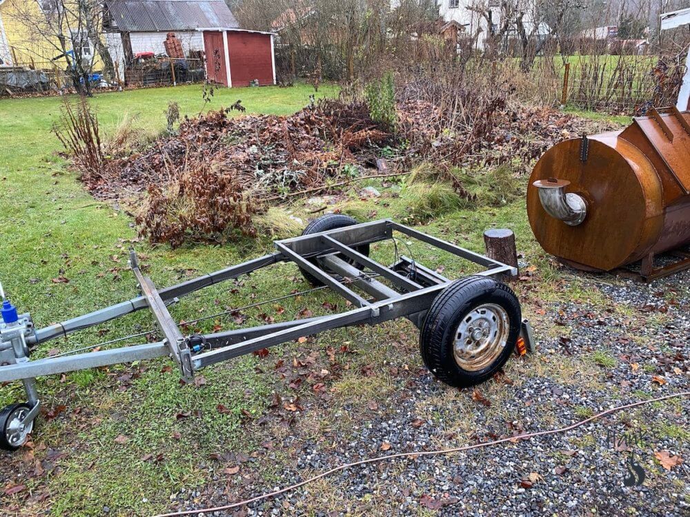 The smoker trailer completely stripped